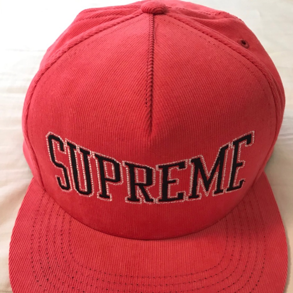Supreme PINK dotted arc 5-Panel Hat